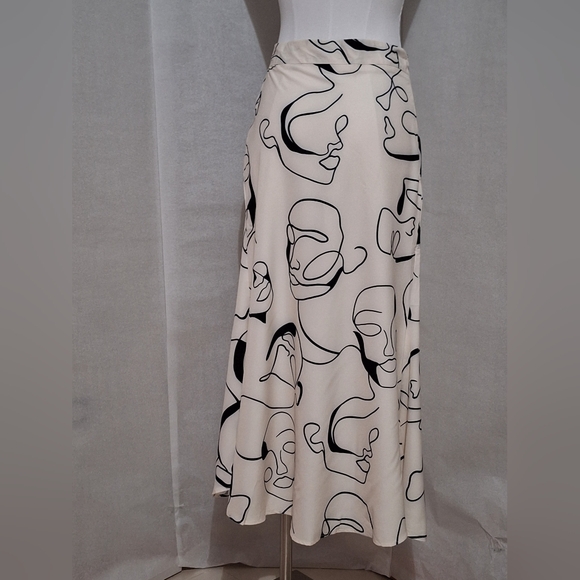 NEW,SHEIN  S, 27.5" MIDI SKIRT - Picture 4 of 9